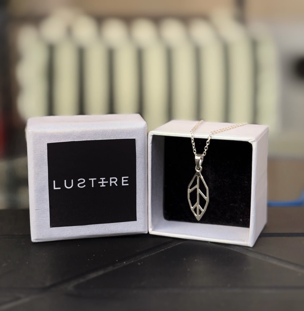 Leaflet geometric 925 sterling silver unisex pendant with chain